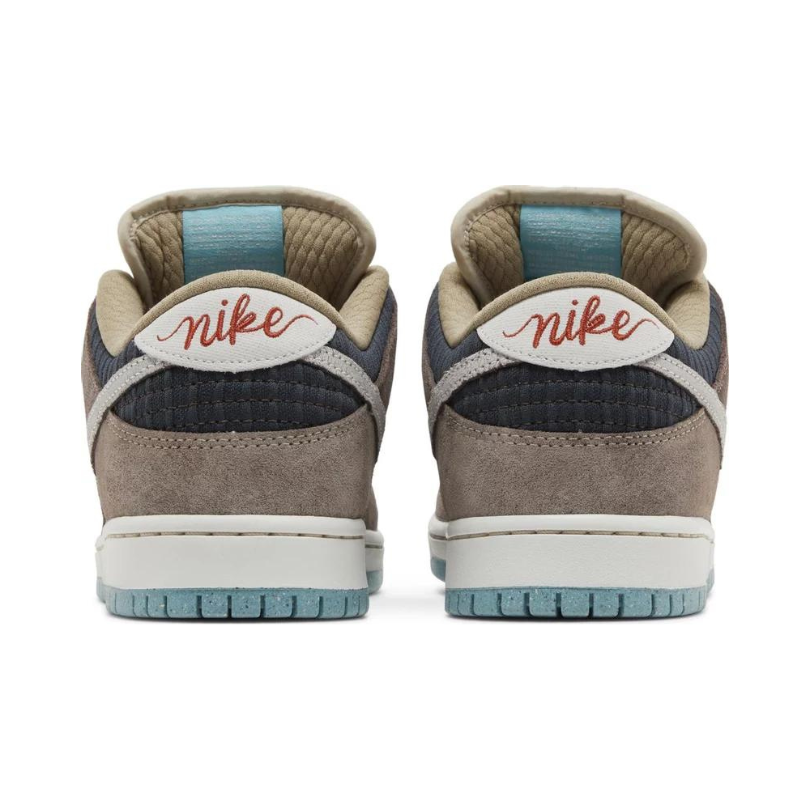 Nike Dunk Low SB 'Big Money Savings' - FZ3129-200